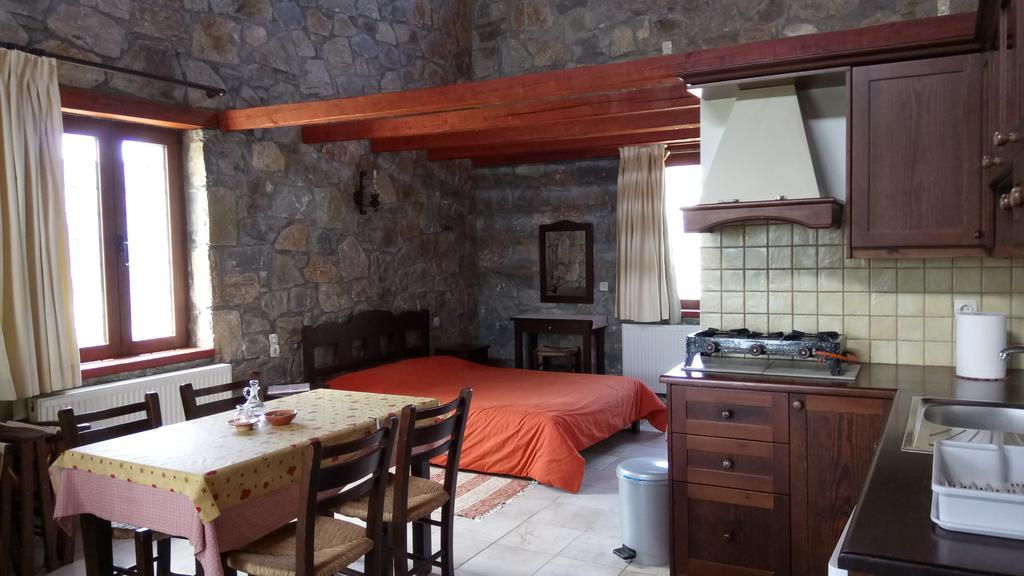 Arodamos Guesthouse Krousonas  Екстериор снимка